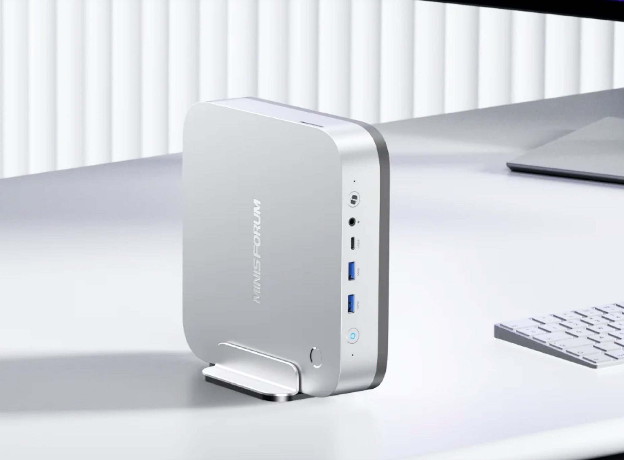 Minisforum AI X1 Pro: Kleiner PC mit großer Leistung - Radeon 890M, USB 4 und Fingerabdrucksensor
