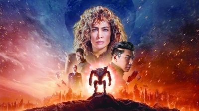 حرب الكون: فيلم اطلس والذكاء الاصطناعي الذي يهدد البشرية