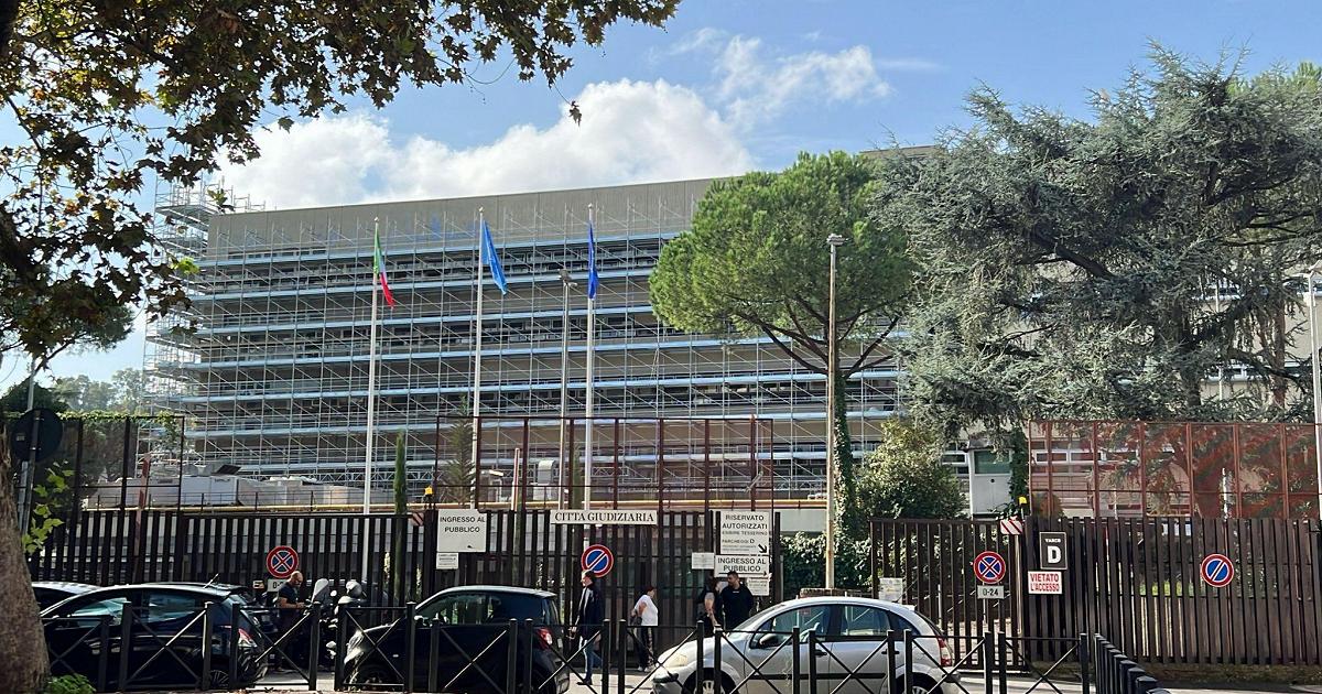 Caso Sogei, l'avvocato di Iorio chiede patteggiamento