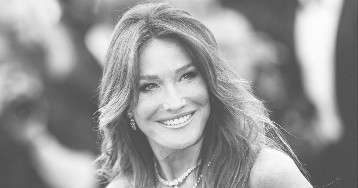Carla Bruni: la regina dello stile e dell'eleganza compie gli anni