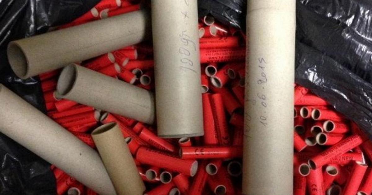 Milli chili di fuochi d'artificio stoccati tra le case, maxi sequestro della Guardia di Finanza
