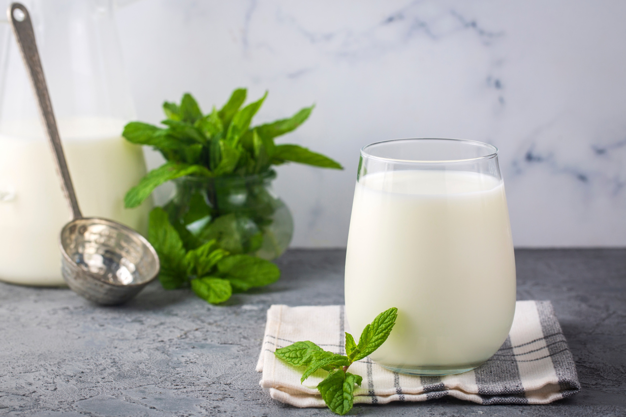 Kefir przeciwko chorobie Alzheimera: Czy picie tego napoju może zapobiec demencji?