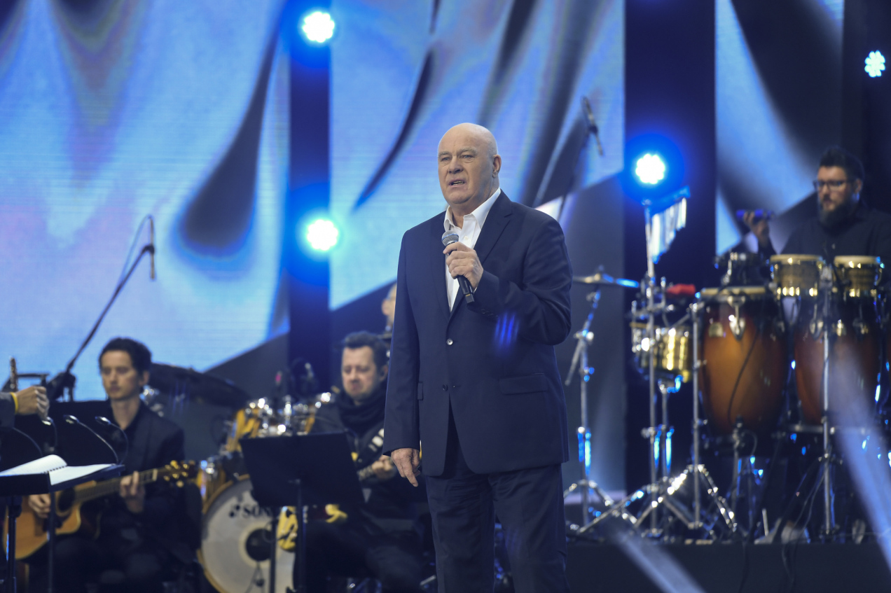 Sensacyjny Skandal na Festiwalu w Opolu! Ryszard Rynkowski w centrum afery – co się wydarzyło?