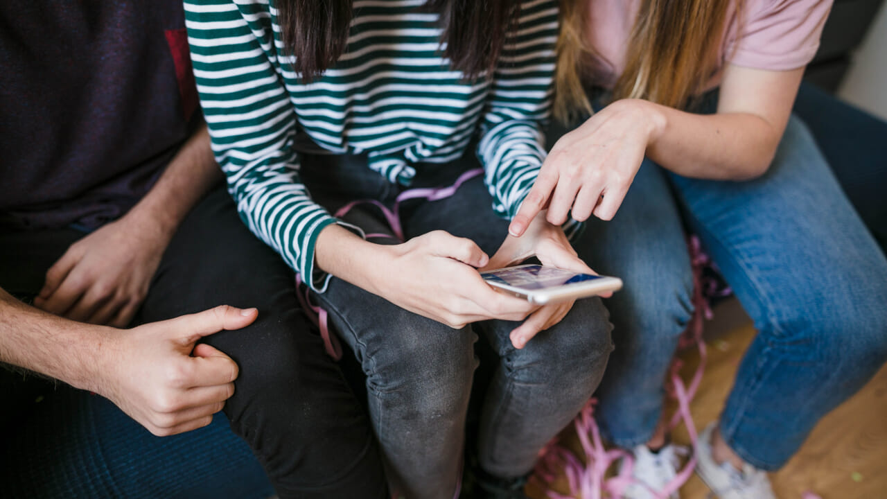 Tecnologia consapevole per giovani: ciclo di incontri a Roma