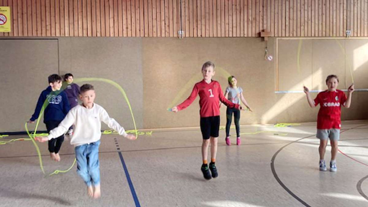 Seilspringen an der Grundschule Neukirch: Fitness für die Herzgesundheit