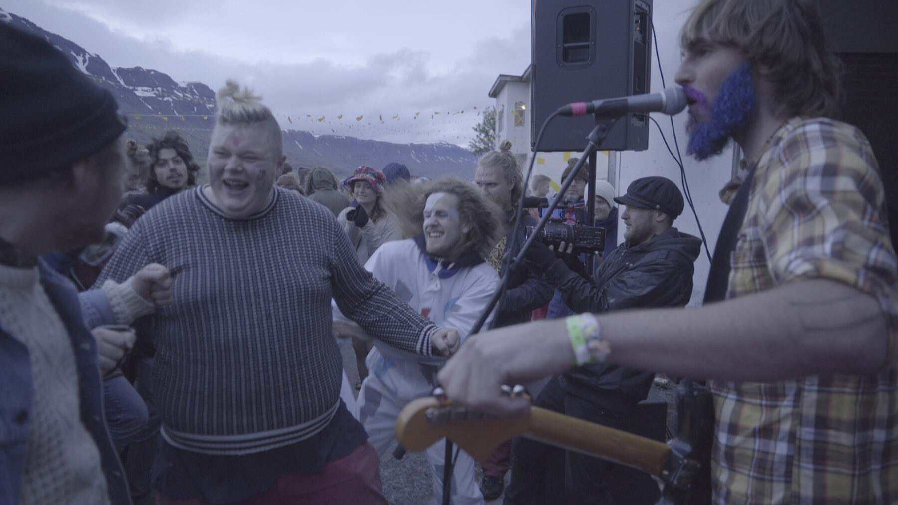 Viaggio Emozionale in Islandia: Un Diario di Bordo di Leandro Cerro