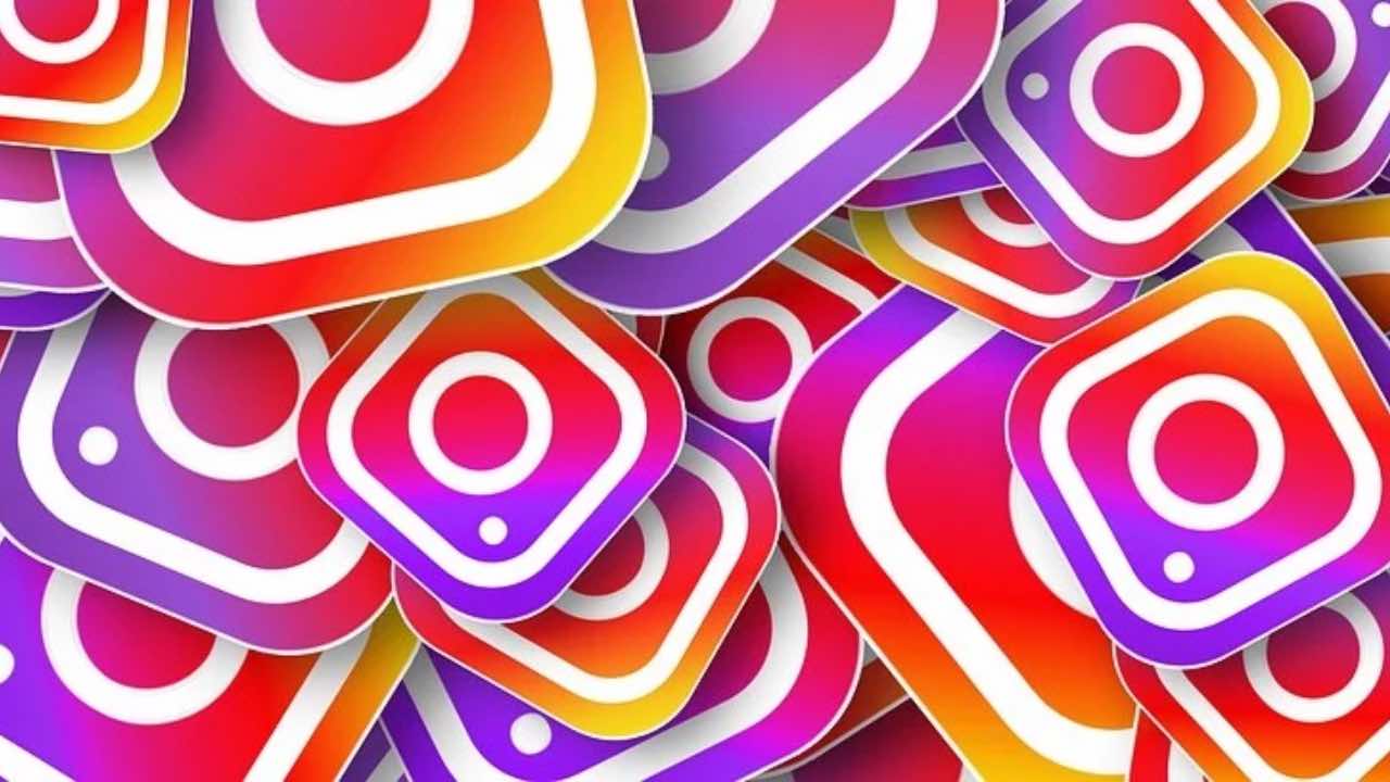 Instagram Diventa a Pagamento: La Nuova Era dei Social o il Ricatto dello Schermo Nero?