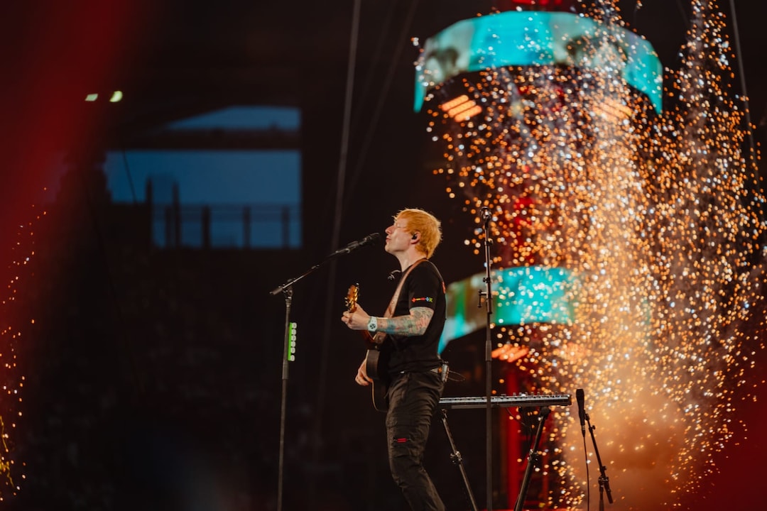 Ed Sheeran torna all'Olimpico di Roma e duetta a sorpresa con Ultimo