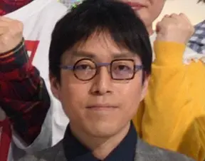 成田悠輔氏、首相の商品券問題を批判「小ネタすぎる」