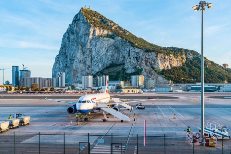 Historiskt Avtal: Slopat Gränsövergångar vid Gibraltar – Ny Era för Handel och Samarbete?