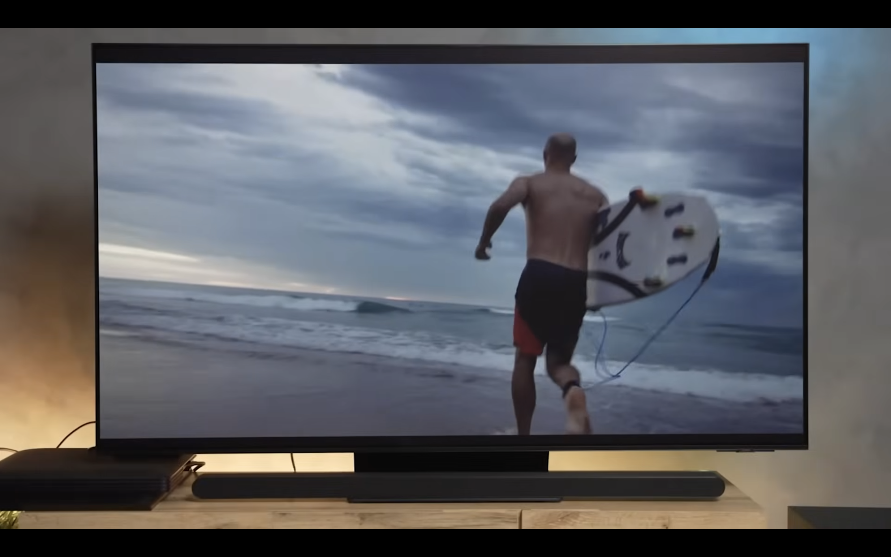 Scopri la tecnologia QDEL: la rivoluzione nei TV con neri perfetti e luminosità estrema