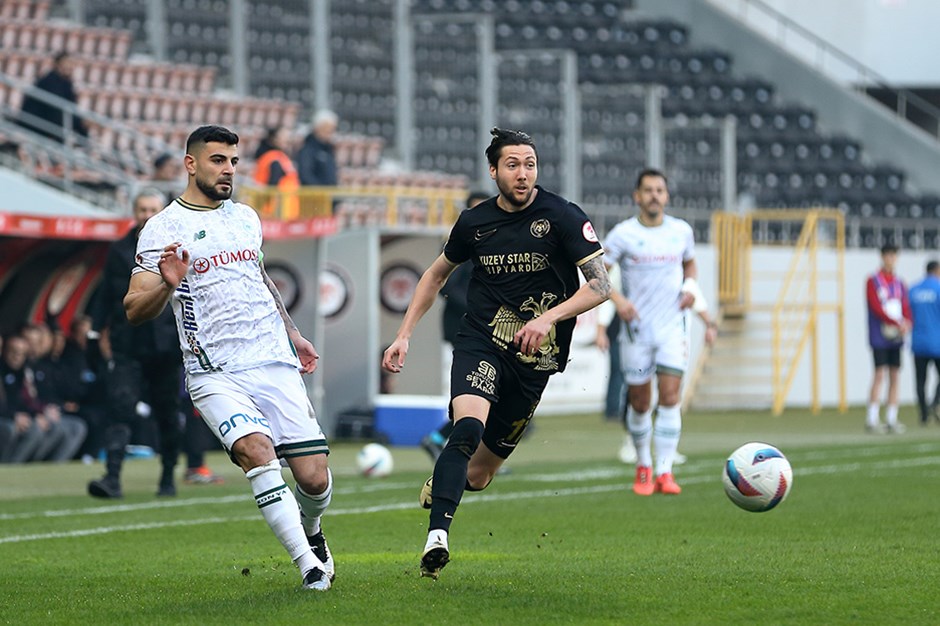 Konyaspor, Deplasmanda İlk Galibiyetini Alametifarikasıyla İmzaladı