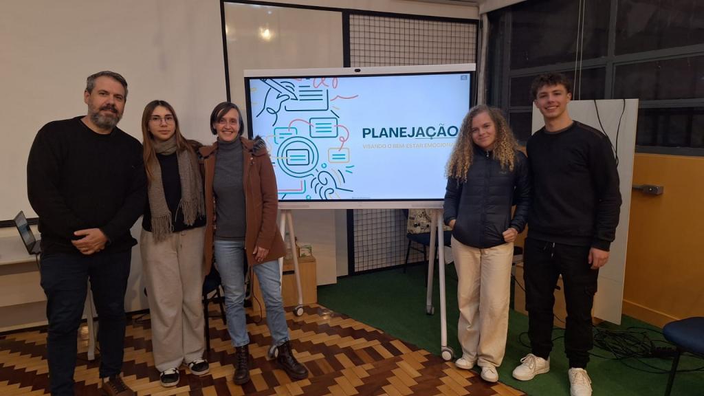 Disciplina do Centro de Tecnologia promove interação entre universidade e sociedade por meio da Educação em Computação