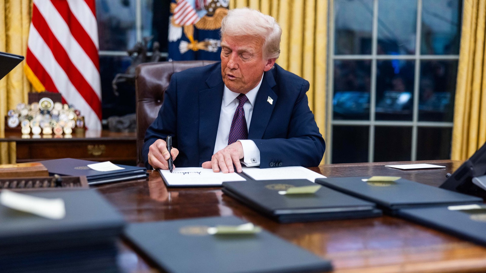 Trump setzt auf KI: Das Geheimnis hinter dem 500-Milliarden-Dollar-Stargate-Projekt